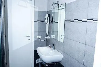 *** Hotel Brothers And Sisters Bed And Breakfast Italy