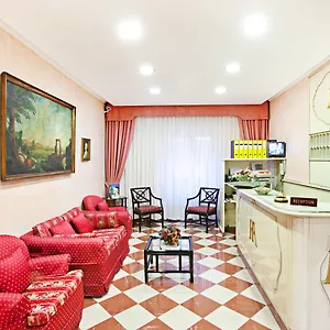 3* Отель Augustea