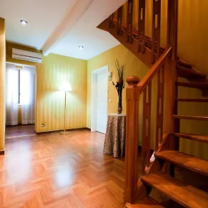Szálloda Trevi 41